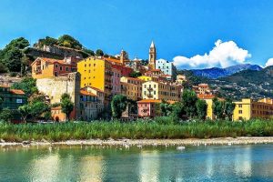 Italian,Borderd,Village,Of,Ventimiglia,,Panorama,With,Colored,Houses,,Liguria